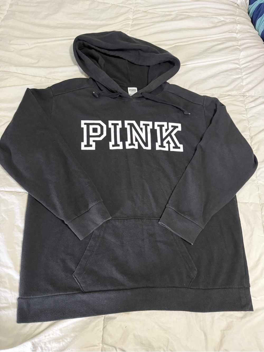 PINK Victoria's Secret women’s Black Hoodie Sweatshirt - Classic Logo Pullover